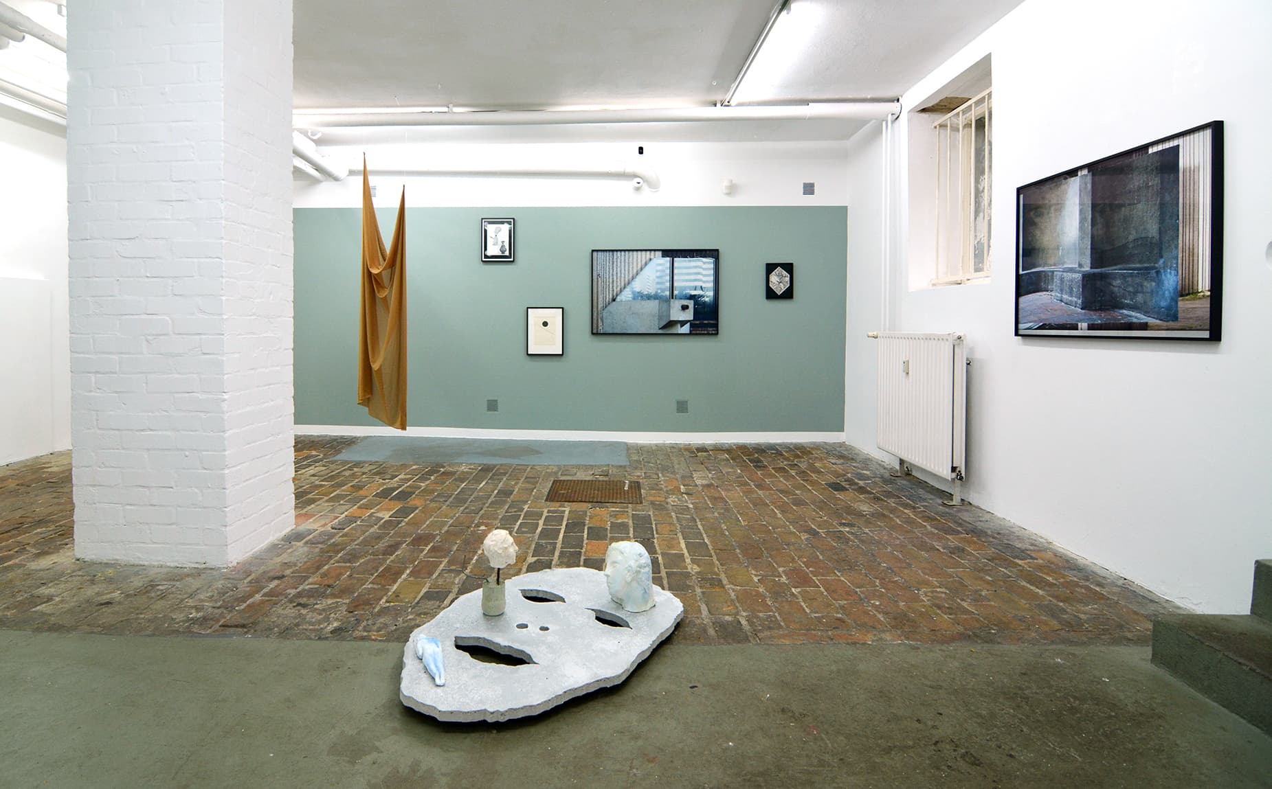 Salve Berlin | Forcierte Relikte | Barbara Breitenfellner, Susanne Bürner, Jérôme Chazeix, Alisa Heil, Ricarda Hoop, Nina Maria Küchler, Ole Meergans, Maximilian Rödel, Dirk Stewen, Katja Windau | 2022 | Foto: Salve Berlin